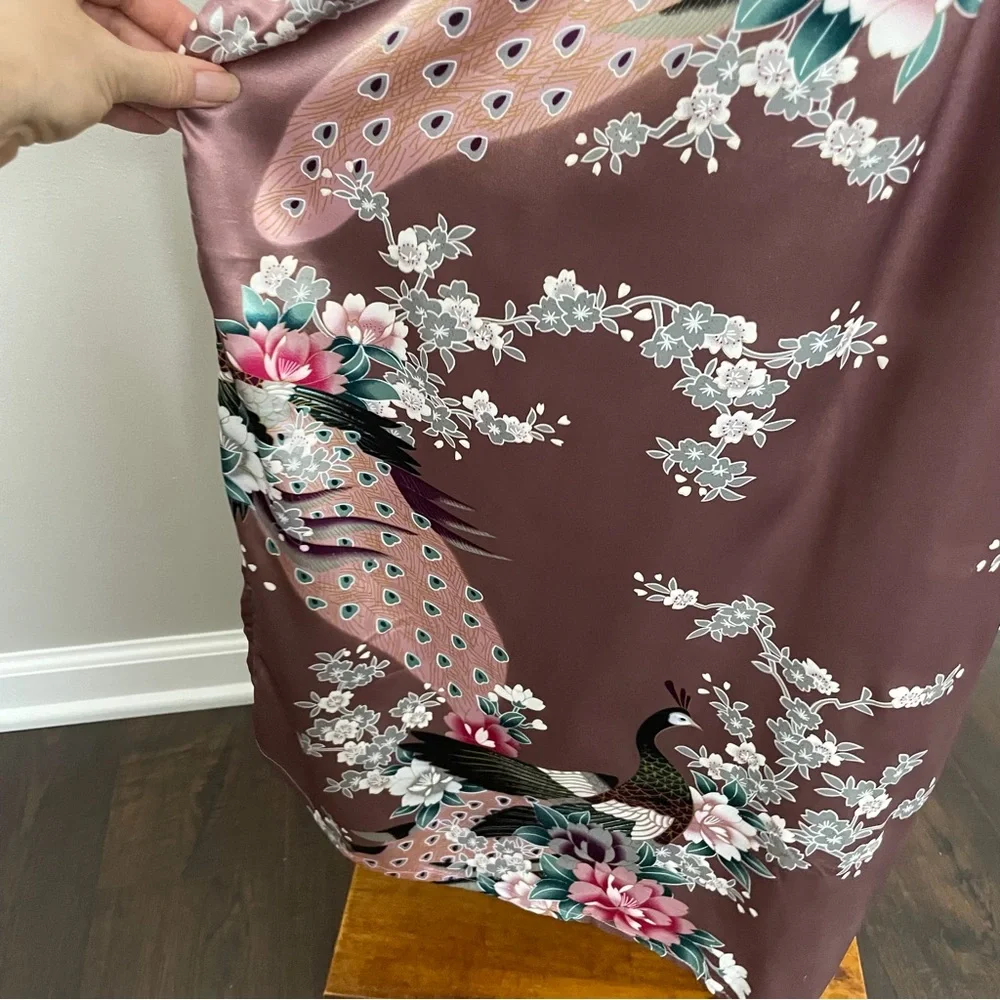 Kim and Ono Robe Kimono Charmeuse Asian Floral Silky Satin Long Pockets Pink - Picture 9 of 13